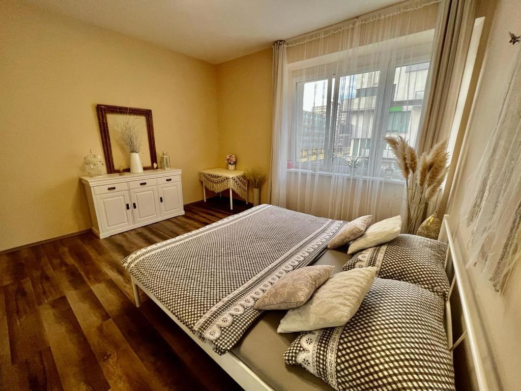 Eva'S Apartment براغ المظهر الخارجي الصورة